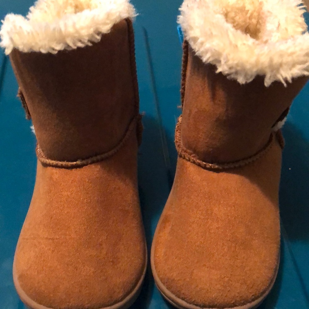 Winter boots (not uggs)